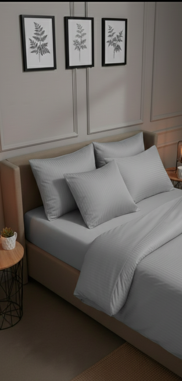 Özel Renk Saten Çift Kişilik Lastikli Çarşaflı Nevresim Takımı –  Yumuşak Dokulu