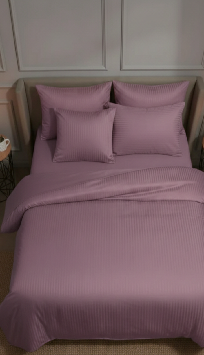 Mürdüm Özel Renk Saten Çift Kişilik Lastikli Çarşaflı Nevresim Takımı –  Yumuşak Dokulu