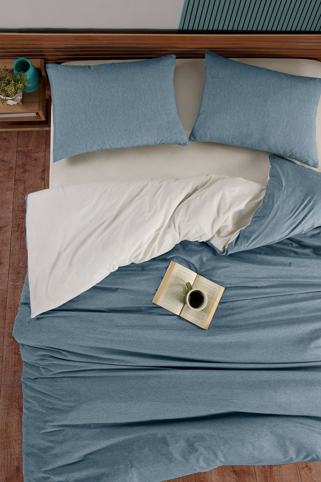 Düz Renk Lastikli Çarşaflı Çift Kişilik Nevresim Takımı